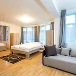 Отель Terrace 3*