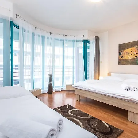 Terrace Hotell 3*